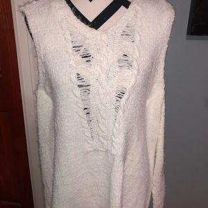 Sleeveless Sweater/Throwover